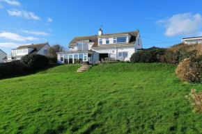 Sea Reach, Thurlestone with sea views, minutes from the beach